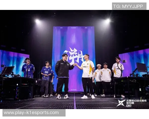 EDG在职业联赛积分榜上以72分稳居第一展现强劲实力实时新闻